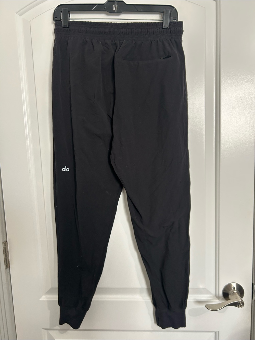 ALO Yoga Men's Conquer Max Performance Nylon Jogger Size M Athleisure Gym Run